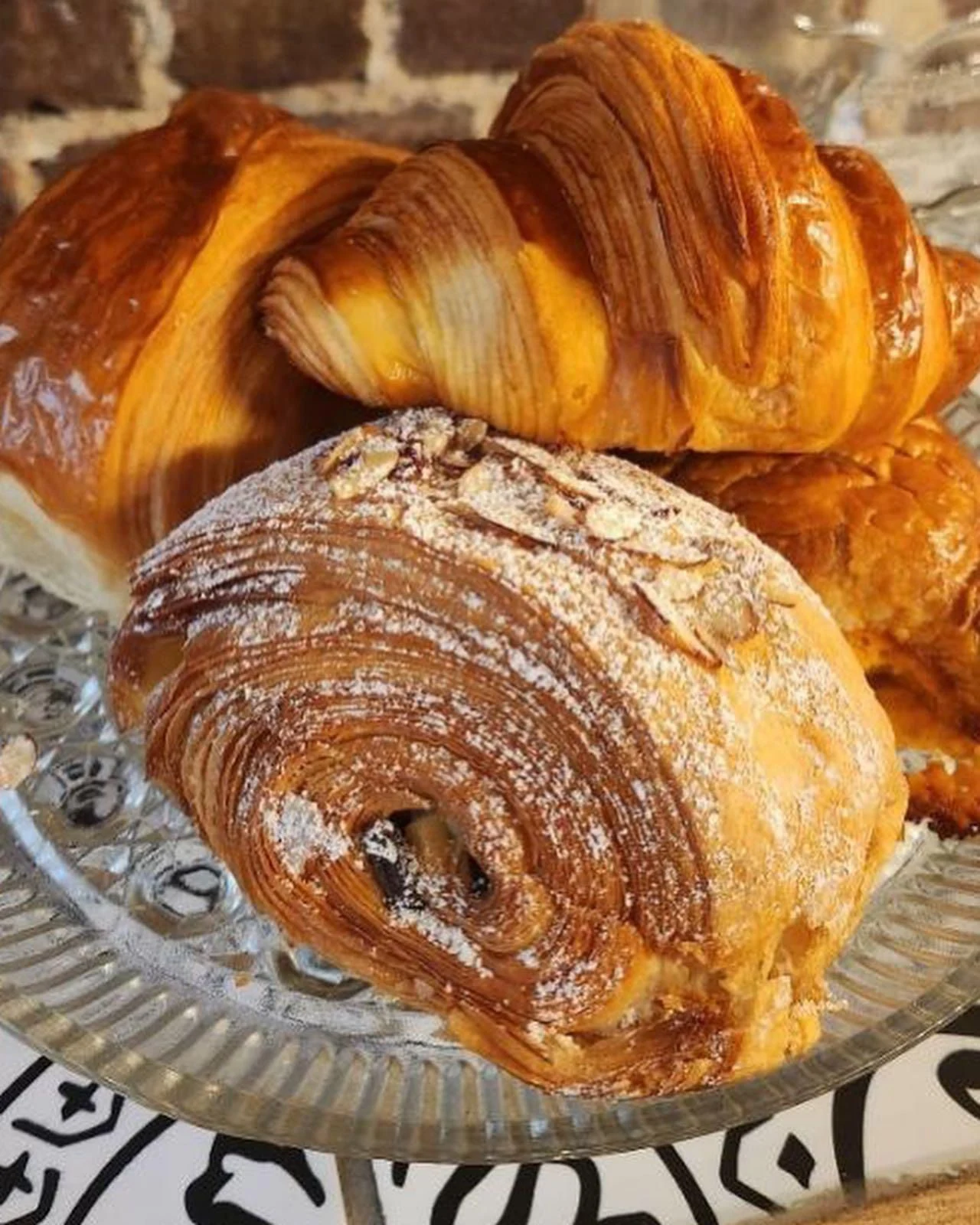 Golden croissants and chocolate pastries